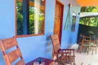 Latitude Adjustment, Heart of Manuel Antonio, 1BD - Homestays