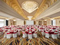 Mercure Muscat - con vista montagne