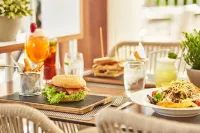 Zafiro Palace Alcudia - พร้อมอาหารเช้า
