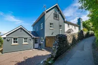 Cawsand Waterfront House With Pool - 4-Star