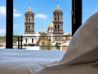 Cathedral Fantastic View Loft - Apartments