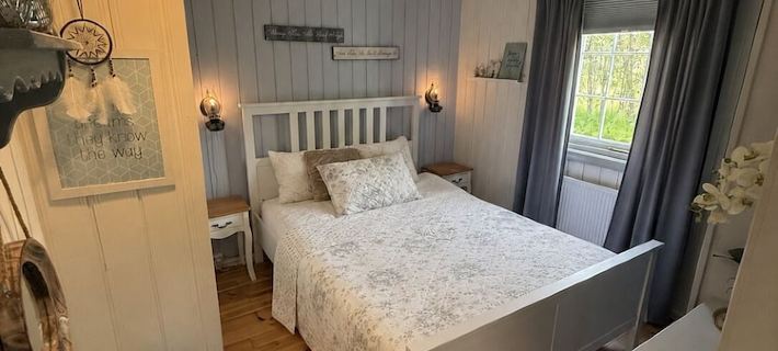 Hjartarstaðir Private Country Retreat with Hot Tub Hotels in Rangarthing ytra