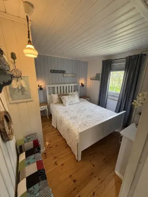 Hjartarstaðir Private Country Retreat with Hot Tub - Pools