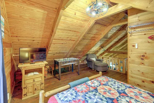 Rustic Cabin w/ Phoenix Mtn Views & Trail Access! - Wifi