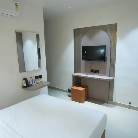 Hotel Surya Avenue
