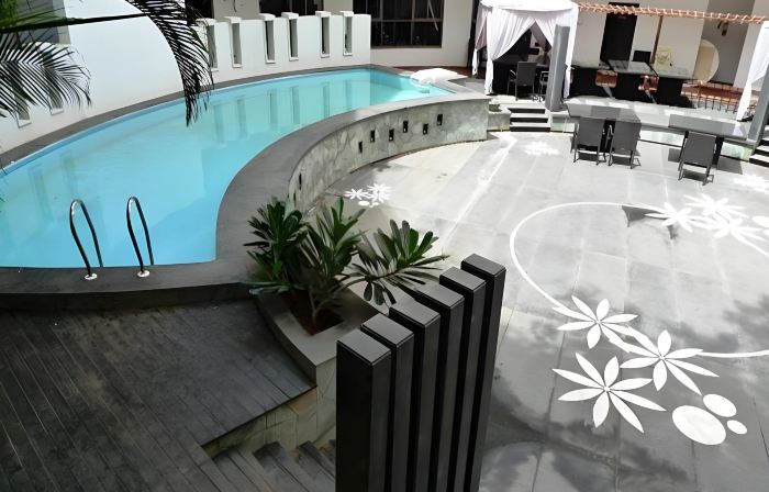 The Hans Hotel
