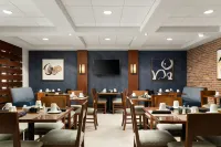 DoubleTree by Hilton Hartford - Bradley Airport - breakfast