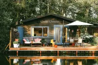 Beautiful Romantic Chalet in Geel - 3-Star