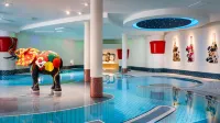 Parkhotel Landau - Pool
