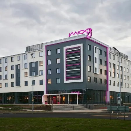 Moxy Edinburgh Airport
