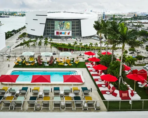 Citizenm Miami Worldcenter Hotels near Brickell