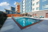 Residence Inn Oklahoma City Airport - Nouto- ja jättöpalvelut