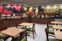 Fairfield Inn & Suites Loveland Fort Collins - breakfast