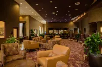 Embassy Suites by Hilton Minneapolis North - parking