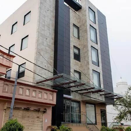 HOTEL AVENUE 30