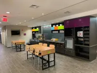 Home2 Suites by Hilton Newark Airport - petit déjeuner