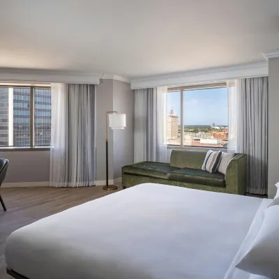 Marriott Jacksonville Downtown Hotels near Treaty Oak Park