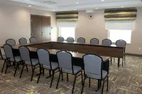 Hampton Inn & Suites by Hilton Dundee - parking