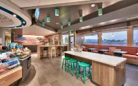 Tru by Hilton Clearfield Hill Air Force Base - familiaux
