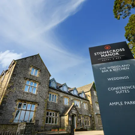 Stonecross Manor Hotel