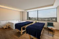 Courtyard by Marriott Shillong - spa