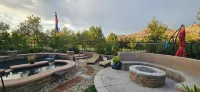 Five-Bedroom Vacation Home Located Eight Minutes from the Menifee Lakes Golf. - Pools