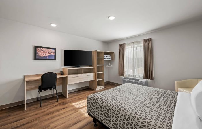 WoodSpring Suites Charlotte Northlake