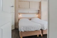 Cozy Chalet with Sloop in Giethoorn - chambre d’hôtes