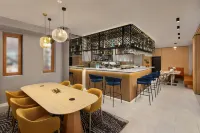 Courtyard by Marriott Downtown Sibiu - Boutique