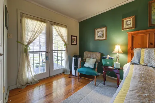 Finger Lakes B&b: 2 Suites Near State Parks - 2-Star