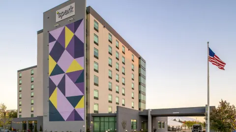 Spark by Hilton Madison Central in Madison