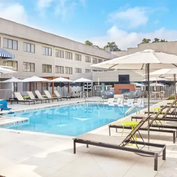 DoubleTree Suites by Hilton Hotel Nashville Airport 오프리 밀스 몰 주변 호텔