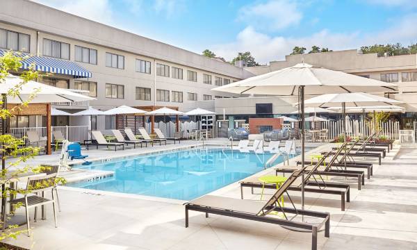 DoubleTree Suites by Hilton Hotel Nashville Airport