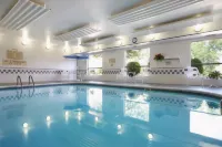 Wingate by Wyndham Appleton Hotels in Outagamie County