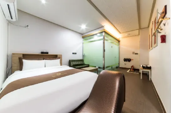Wonju Galaxy Self Check-in Motel โรงแรมใกล้สวนรถไฟวอนจู