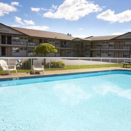 Howard Johnson by Wyndham Niagara Falls