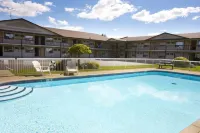 Howard Johnson by Wyndham Niagara Falls