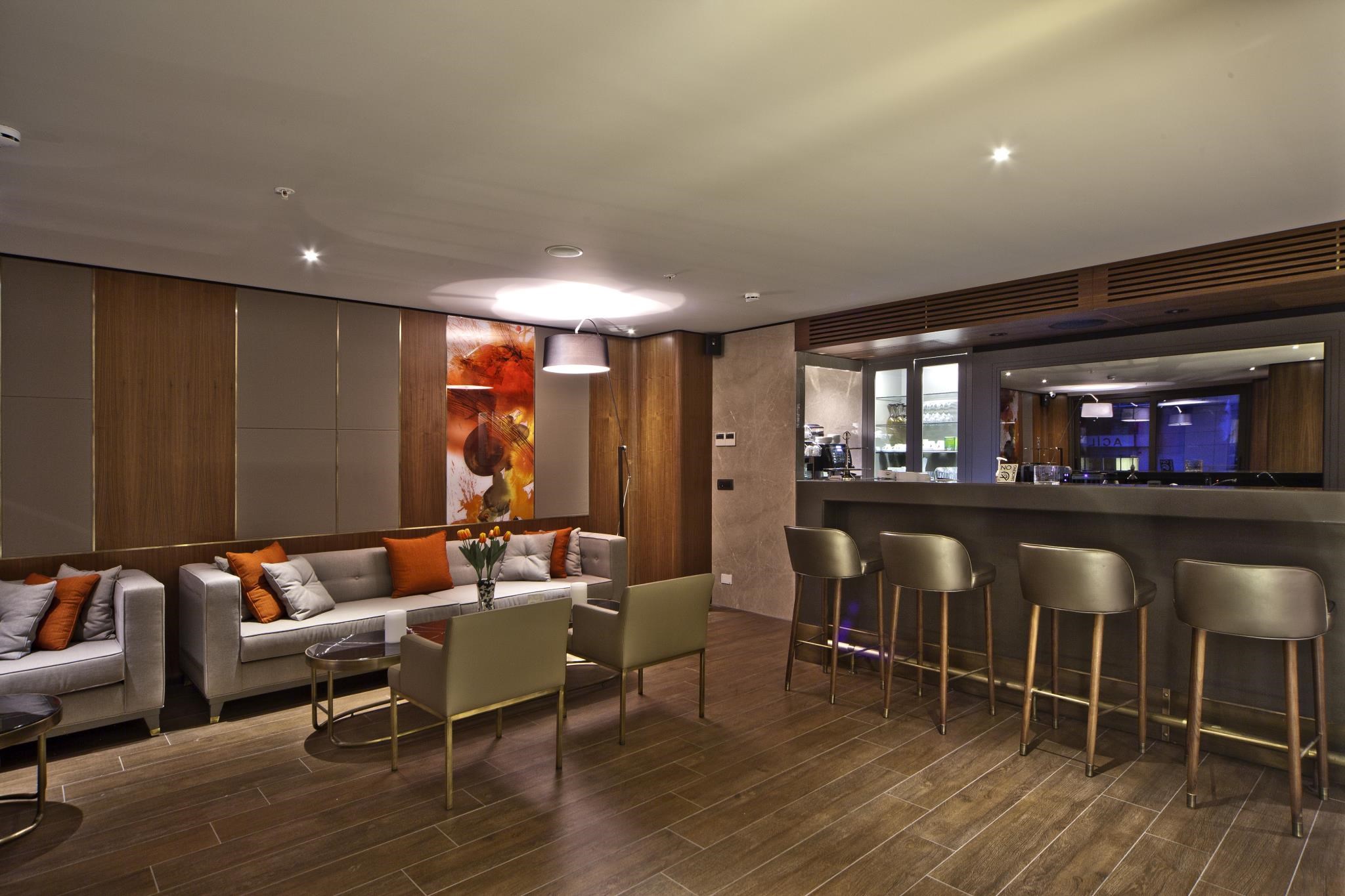 Tzl Suites