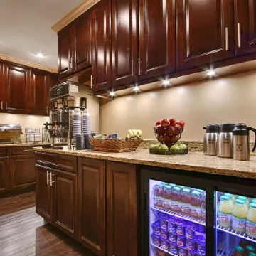 Best Western Plus Hawthorne Terrace Hotel