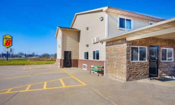 Super 8 by Wyndham Fort Madison