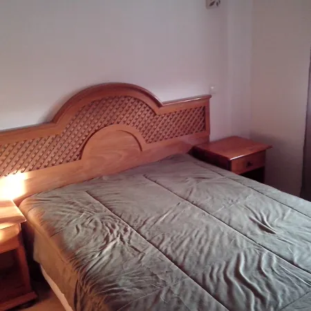 Albufeira 2 Bedroom Apartment 5 Min. from Falesia Beach and Close to Center! I