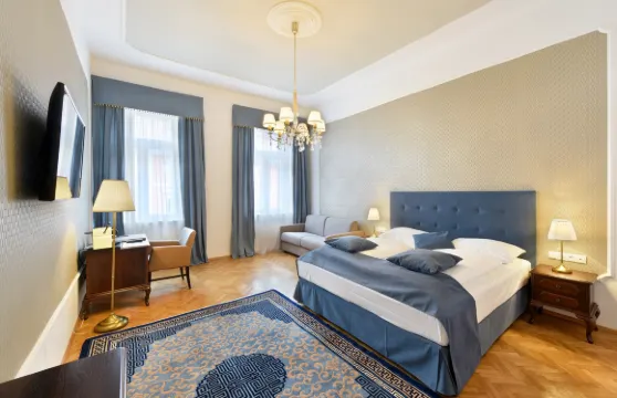 約翰大公宮殿酒店