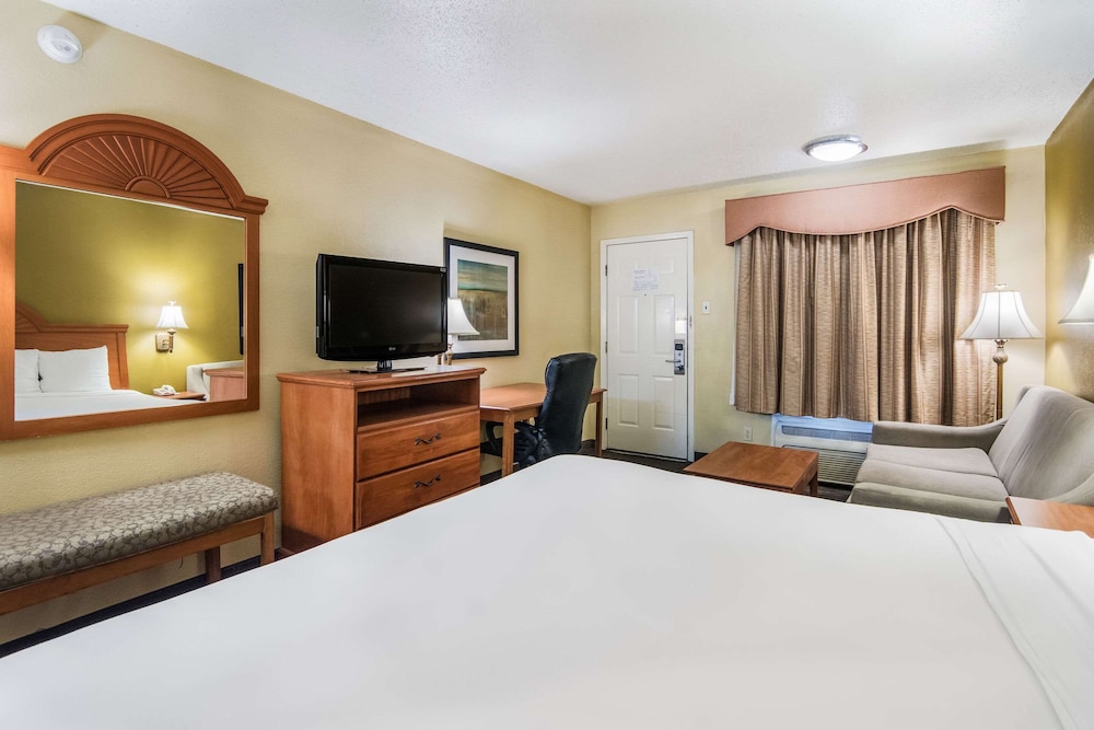 Quality Inn & Suites