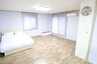 Hwayang Valley Nature Sound Pension in Goesan - واي فاي
