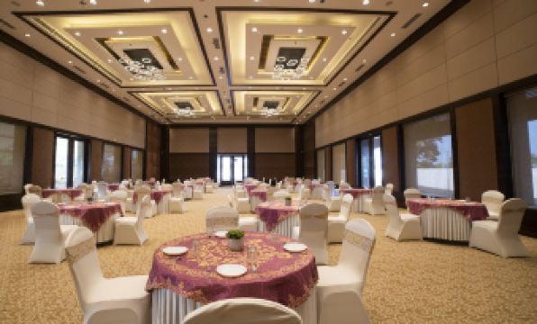 Hotel Rajhans Abhinandan
