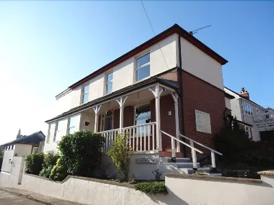 Charnwood Guest House Hotels near The Cobb