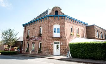 Logis Hotel Restaurant le Relais Fleuri