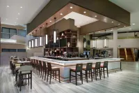 DoubleTree by Hilton Hotel Newark Airport Hotels in Newark