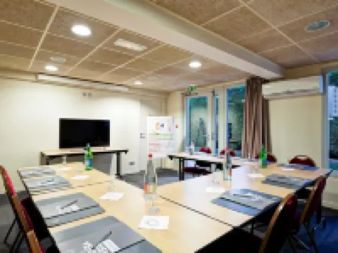 カンパニール ジュネーヴ - フェルネー - ヴォルテール フィルネー・ボルテールのホテル