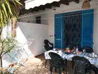 Villa with Shady Garden and Air Conditioning in Torre Dell'Orso Torre di Guardia附近的飯店